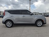 Used 2022 Kia Soul LX w/ Technology Package image 4