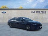 Used 2022 Toyota Camry SE image 2