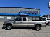 Used 2003 Chevrolet Silverado 2500 LS image 2
