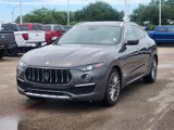 Used 2019 Maserati Levante GranLusso image 2
