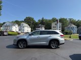 Used 2017 Toyota Highlander LE image 6