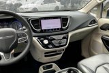Certified 2023 Chrysler Pacifica Touring-L image 6