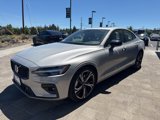 Used 2024 Volvo S60 B5 Core image 2
