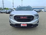 Used 2019 GMC Terrain SLE w/ Driver Convenience Package image 3