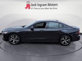 Certified 2024 Volvo S60 B5 Core image 2