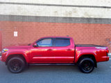 Used 2016 Toyota Tacoma TRD Sport image 4