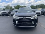 Used 2019 Toyota Highlander Limited image 2