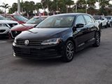 Used 2017 Volkswagen Jetta SE image 3