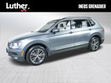 Used 2018 Volkswagen Tiguan SE w/ 18" Alloy Wheels Package image 3