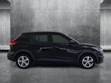 Used 2020 Nissan Kicks S image 4