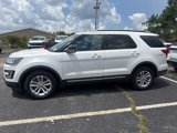Used 2016 Ford Explorer XLT w/ Equipment Group 202A image 4