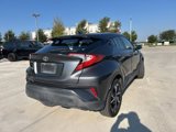 Used 2018 Toyota C-HR XLE image 3
