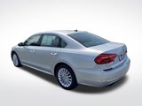 Used 2016 Volkswagen Passat 1.8T SE image 3