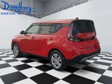 Used 2024 Kia Soul LX image 3