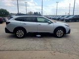 Used 2020 Subaru Outback Premium image 4