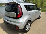 Used 2017 Kia Soul image 4