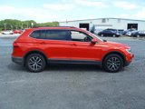 Used 2018 Volkswagen Tiguan SE w/ Panoramic Sunroof Package image 6