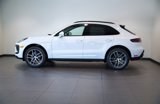 Certified 2024 Porsche Macan image 3