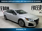 Used 2024 Nissan Altima 2.5 SV image 2