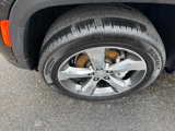 Certified 2022 Jeep Grand Cherokee Limited w/ Luxury Tech Group II image 4