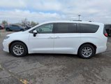 Used 2023 Chrysler Pacifica Touring-L image 3