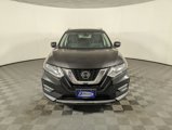 Used 2018 Nissan Rogue SV image 2