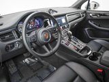 Certified 2023 Porsche Macan image 4