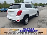 Used 2022 Chevrolet Trax LT w/ LT Convenience Package image 5