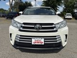 Used 2019 Toyota Highlander XLE image 2