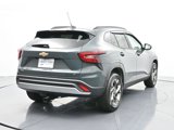 Used 2025 Chevrolet Trax LT w/ Driver Confidence Package image 6