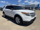 Used 2015 Ford Explorer XLT w/ Equipment Group 202B image 2