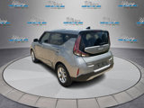 Used 2023 Kia Soul LX w/ LX Technology Package image 5