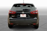 Used 2022 Nissan Rogue Sport S image 5