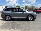Used 2015 Nissan Pathfinder SL w/ SL Tech Package image 2