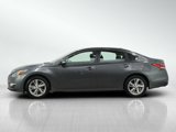 Used 2015 Nissan Altima 2.5 SV image 2