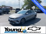 Used 2023 Kia Forte LXS image 3