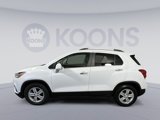 Used 2019 Chevrolet Trax LT w/ LT Convenience Package image 2