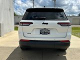 Used 2023 Jeep Grand Cherokee L Laredo image 5