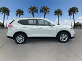 Used 2014 Nissan Rogue SV image 4