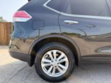 Used 2016 Nissan Rogue SV image 6
