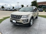 Used 2017 Ford Explorer XLT w/ Equipment Group 202A image 3