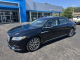 Used 2017 Lincoln Continental Select image 3