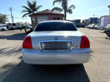 Used 2007 Lincoln Town Car Signature image 4