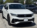 Certified 2022 Volkswagen Tiguan SE R-Line image 2