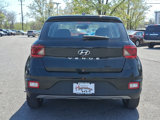 Used 2023 Hyundai Venue SE image 5