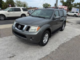 Used 2008 Nissan Pathfinder SE w/ Premium Pkg image 3