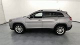 Used 2019 Jeep Cherokee Latitude w/ Popular Appearance Group image 5