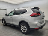 Used 2017 Nissan Rogue SV image 5