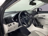 Used 2013 Toyota Venza LE image 2