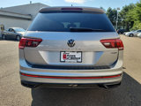 Used 2023 Volkswagen Tiguan SE R-Line image 6